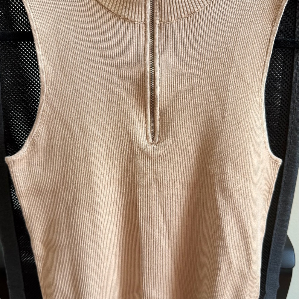 Calvin Klein Jeans Ribbed Sleeveless Mock Neck Half Zip Top Beige L